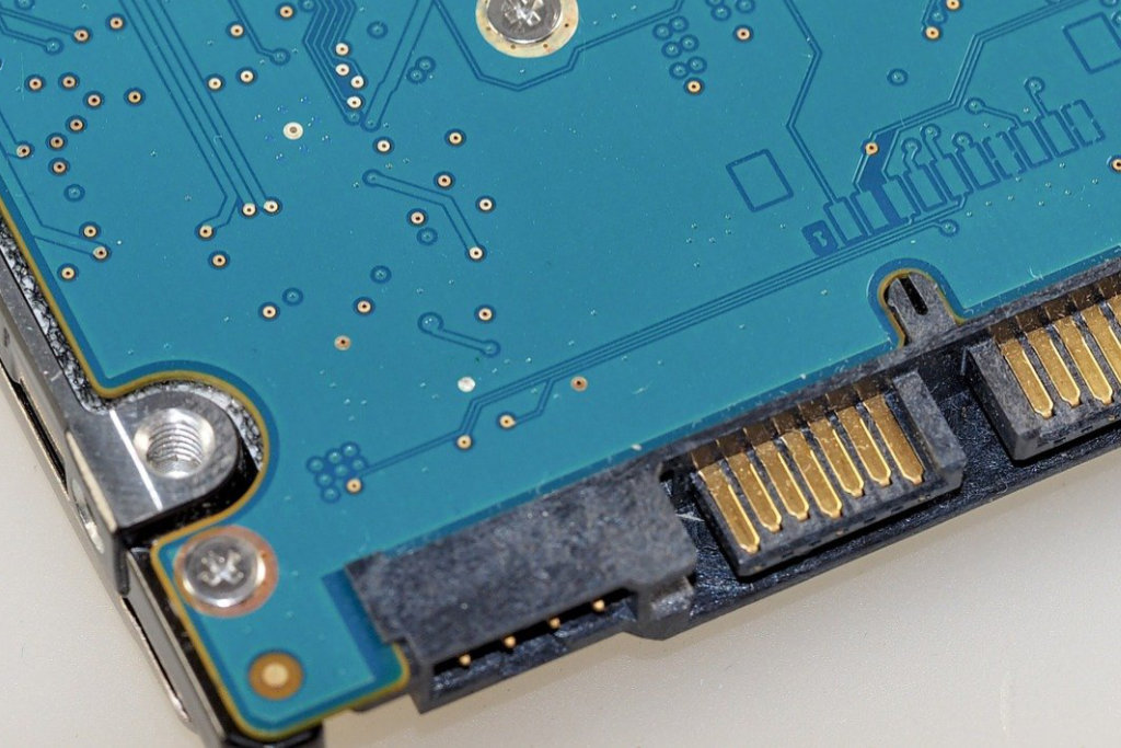 Can You Use a Laptop Hard Drive In A Desktop 3 Can You Use a Laptop Hard Drive In A Desktop 2